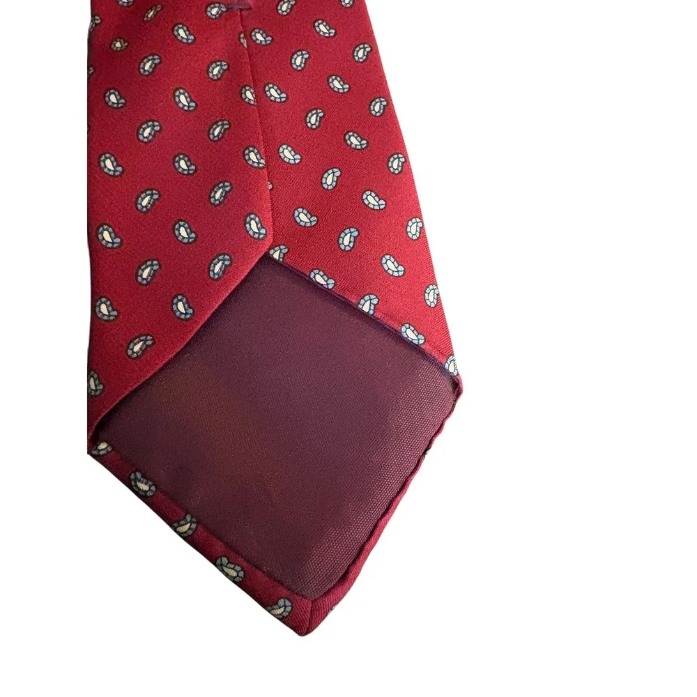 Vintage Hastings Bay Red Paisley Neck Tie Mens 59